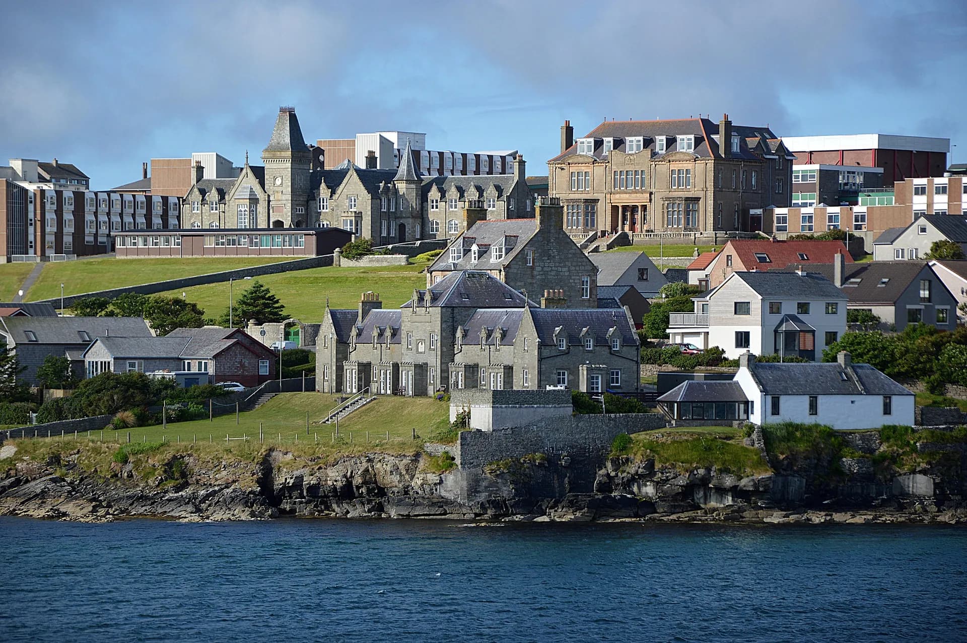 Lerwick cruise port