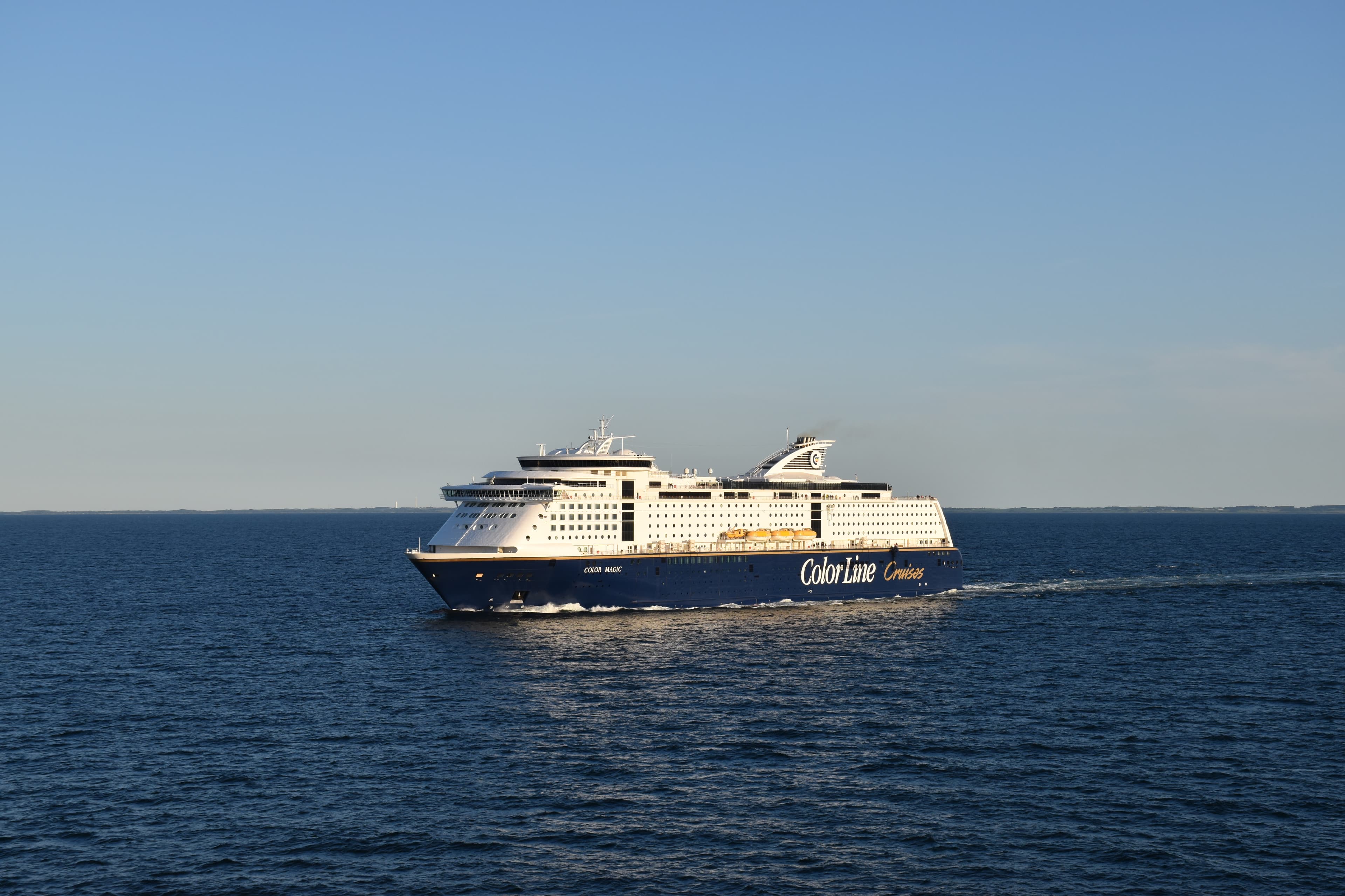 Color Magic cruise ship