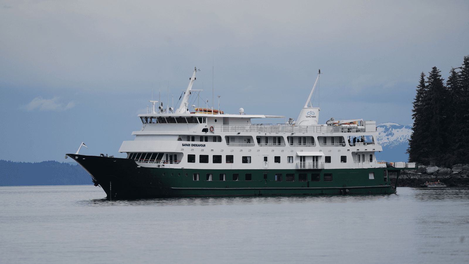 Safari Endeavour cruise ship