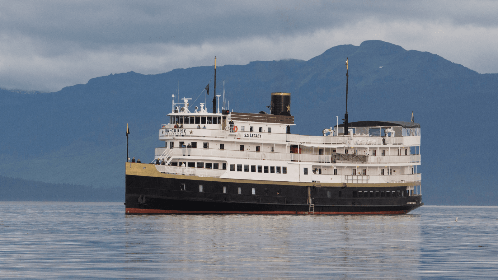 Wilderness Legacy cruise ship