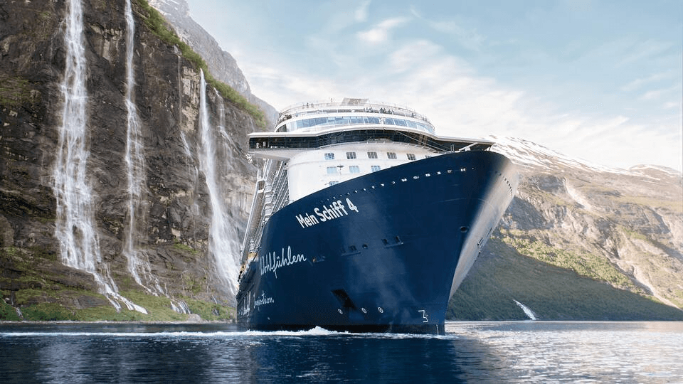 Mein Schiff 4 cruise ship