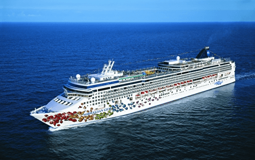 Norwegian Gem cruise ship