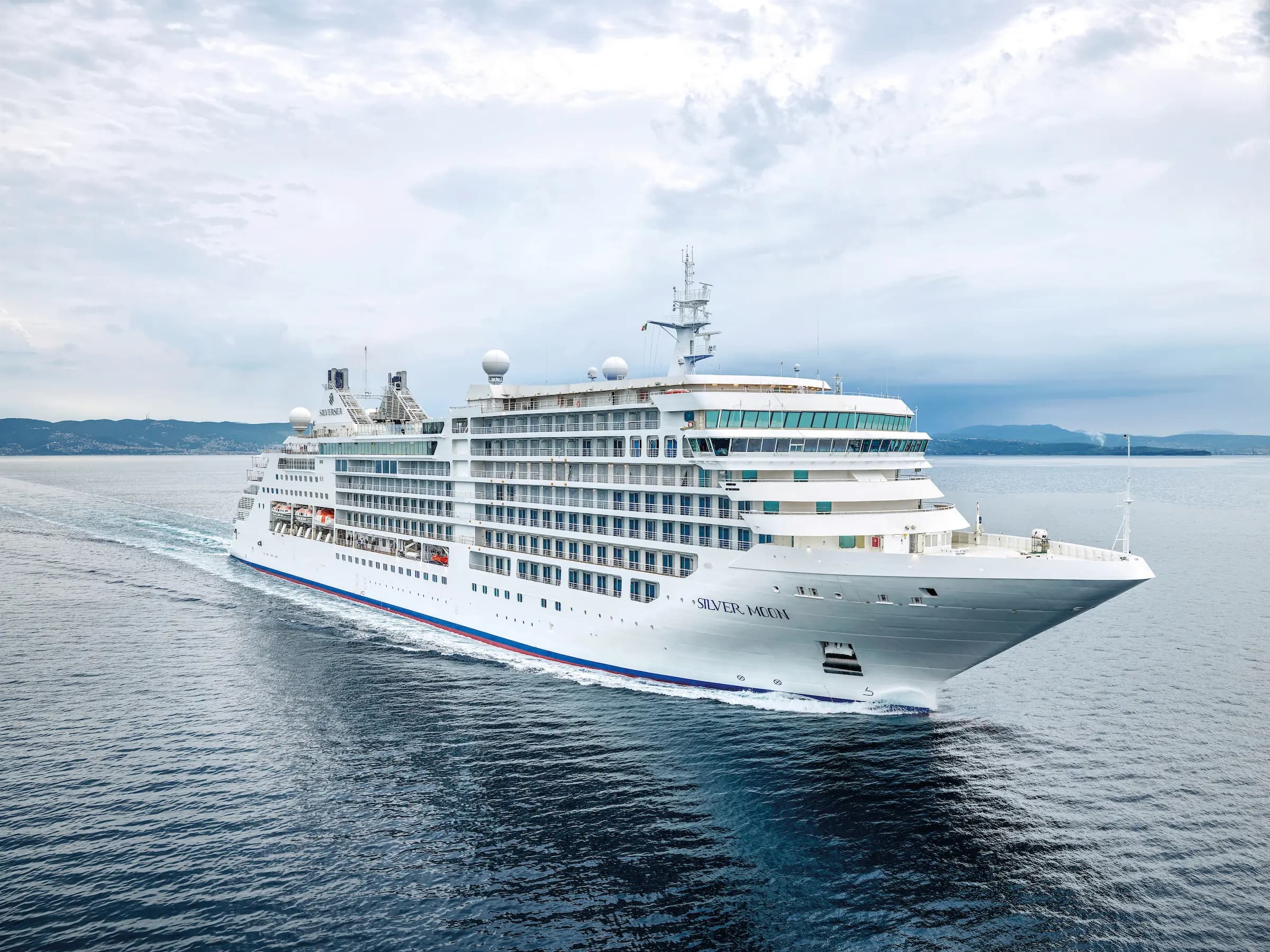 Silver Moon cruise ship